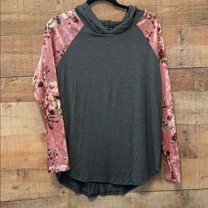 New velour long sleeved hooded tee